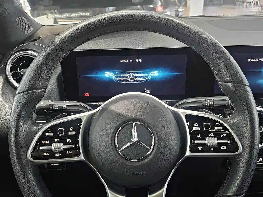 Mercedes-Benz Mercedes-Benz GLA 2023 Facelift GLA 200 2024 - thumbnail 8