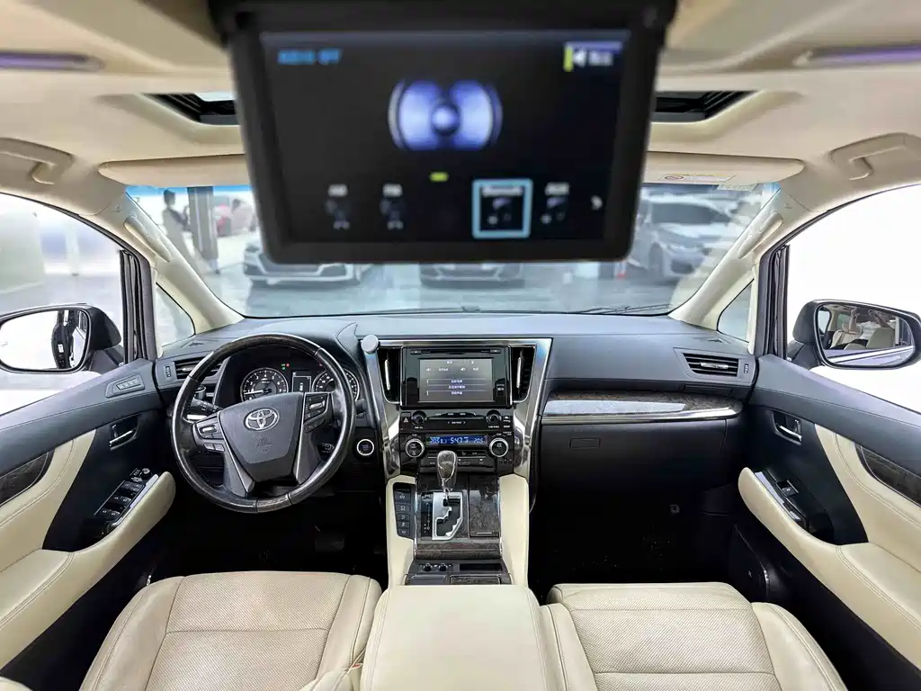 Toyota Alphard 2018 Model Year Facelift 3.5L Executive Version 2018 - thumbnail 3