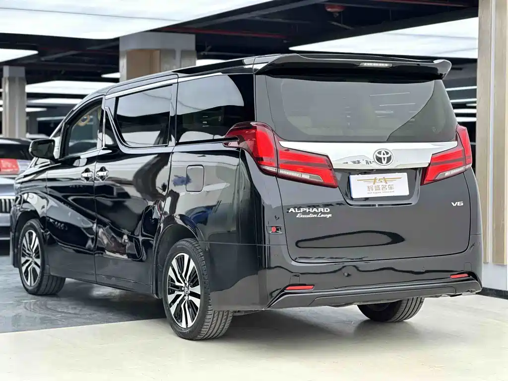 Toyota Alphard 2018 Model Year Facelift 3.5L Executive Version 2018 - thumbnail 8