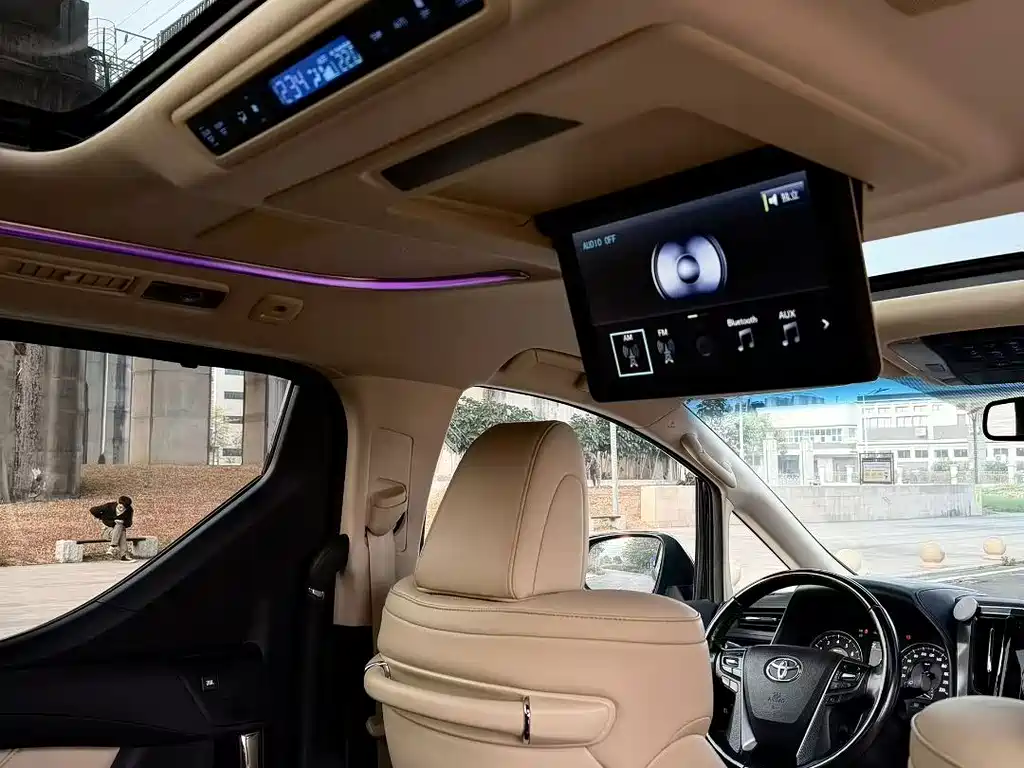 Toyota Alphard 2018 Model Year Facelift 3.5L Executive Version 2018 - thumbnail 11