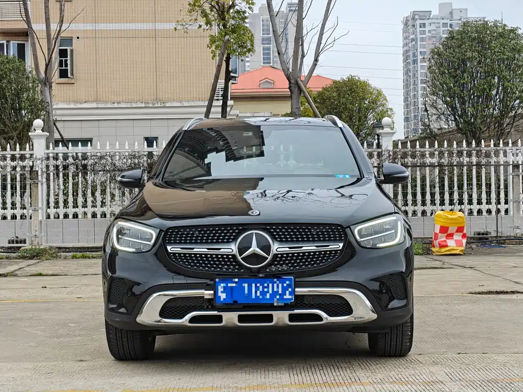 Mercedes-Benz Mercedes-Benz GLC 2021 GLC 260 L 4MATIC Sport Edition 2021 - thumbnail 3