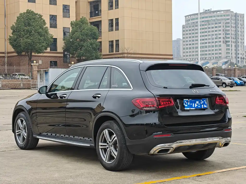 Mercedes-Benz Mercedes-Benz GLC 2021 GLC 260 L 4MATIC Sport Edition 2021 - thumbnail 4