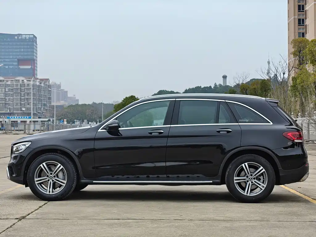 Mercedes-Benz Mercedes-Benz GLC 2021 GLC 260 L 4MATIC Sport Edition 2021 - thumbnail 6
