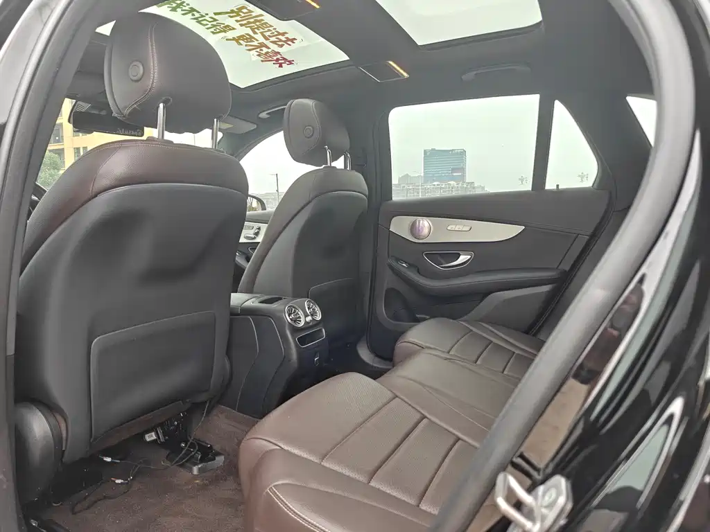 Mercedes-Benz Mercedes-Benz GLC 2021 GLC 260 L 4MATIC Sport Edition 2021 - thumbnail 21