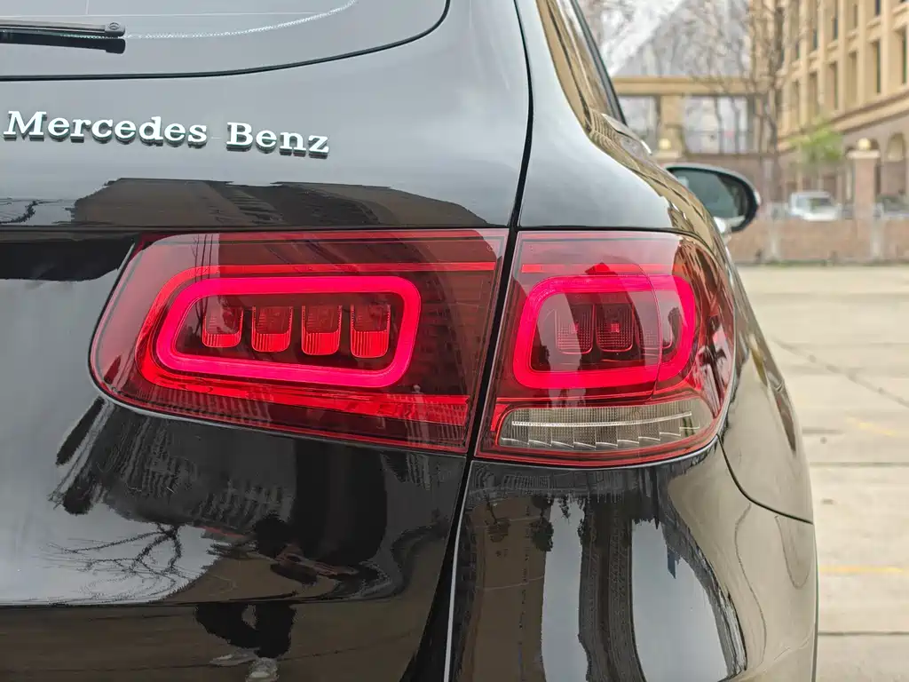 Mercedes-Benz Mercedes-Benz GLC 2021 GLC 260 L 4MATIC Sport Edition 2021 - thumbnail 23