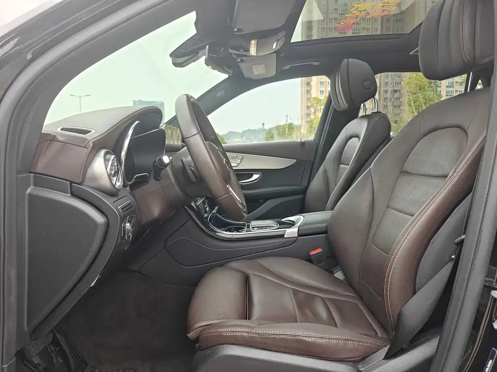 Mercedes-Benz Mercedes-Benz GLC 2021 GLC 260 L 4MATIC Sport Edition 2021 - thumbnail 28