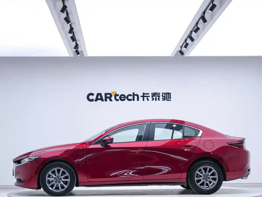 Mazda Mazda 3 Axela 2023 2.0L Automatic Quality Engine Version 2023 - thumbnail 2