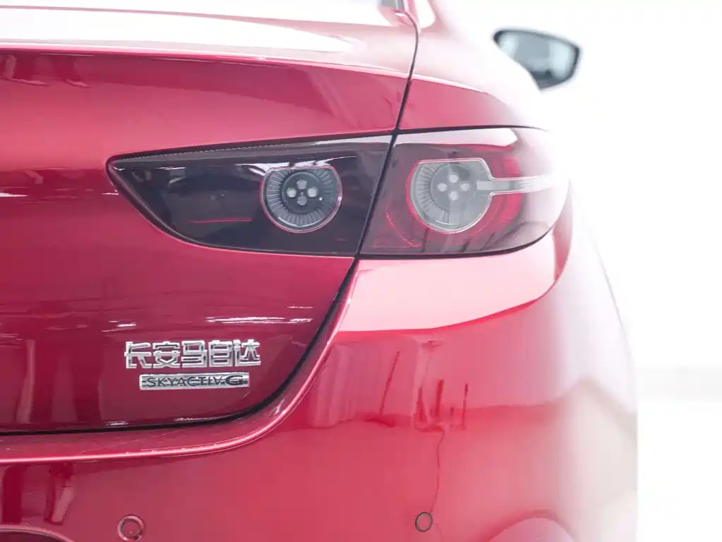 Mazda Mazda 3 Axela 2023 2.0L Automatic Quality Engine Version 2023 - thumbnail 13