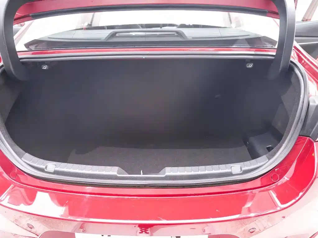 Mazda Mazda 3 Axela 2023 2.0L Automatic Quality Engine Version 2023 - thumbnail 23