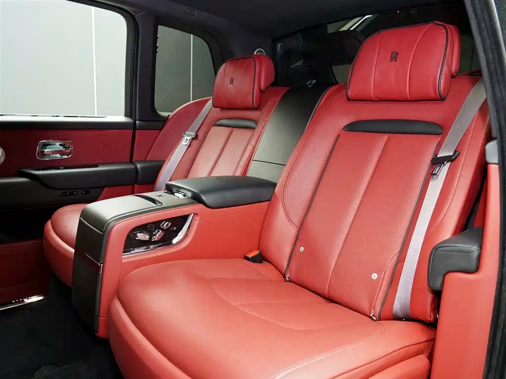 Rolls-Royce Rolls-Royce Cullinan 2018 Four-Seat Version 2022 - thumbnail 12