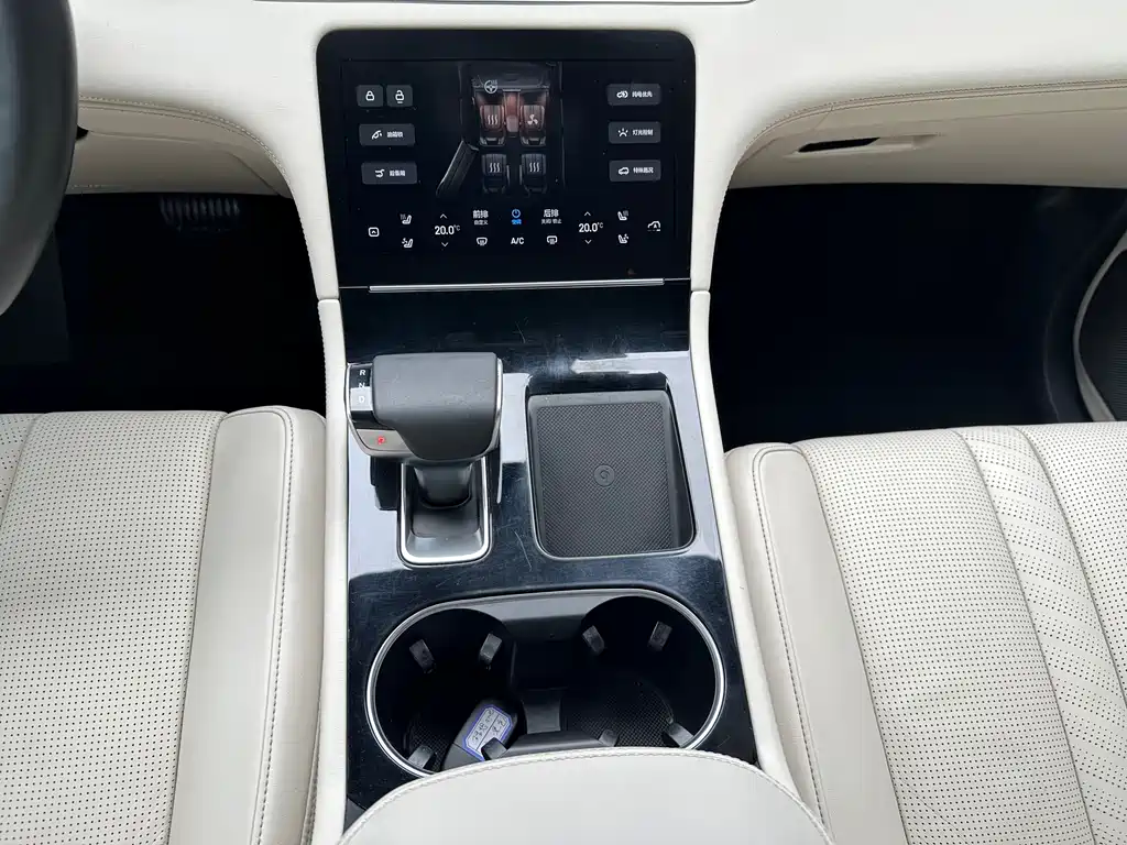 Li Auto Li ONE 2020 Extended-Range 6-Seat Version 2020 - thumbnail 11