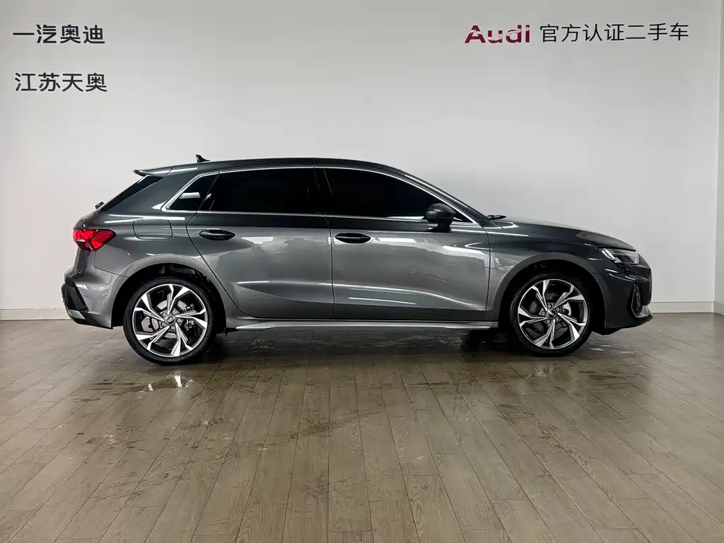 Audi Audi A3 2025 Sportback 35 TFSI Premium Plus 2025 - thumbnail 3