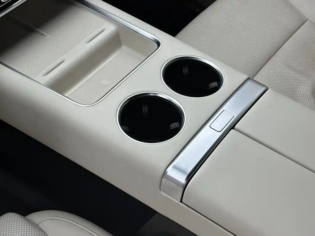 Li Auto Li L8 2023 Pro 2023 - thumbnail 5