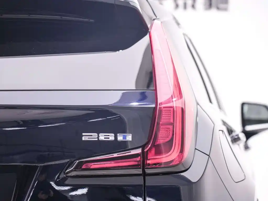 Cadillac Cadillac XT4 2022 28T FWD Fashion Edition 2022 - thumbnail 18