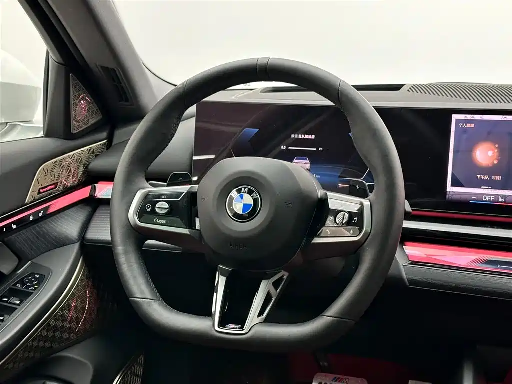 BMW BMW 5 Series 2024 530Li Luxury Package 2024 - thumbnail 12