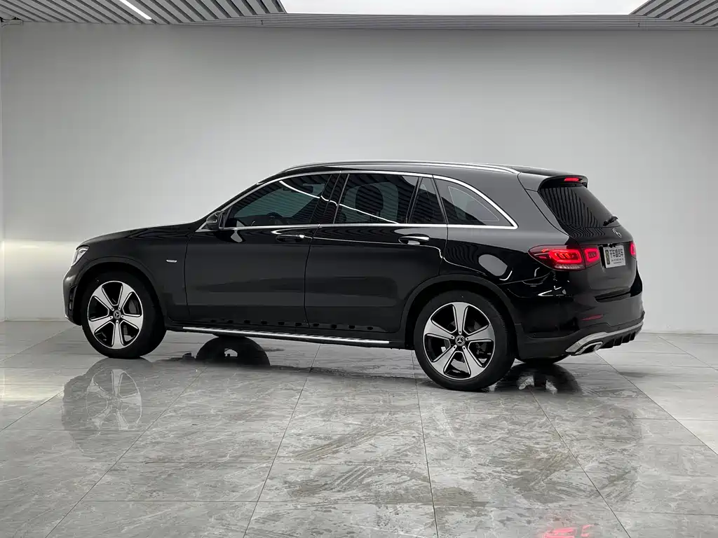 Mercedes-Benz Mercedes-Benz GLC 2022 GLC 300 L 4MATIC Dynamic Model Premium Edition 2022 - thumbnail 4
