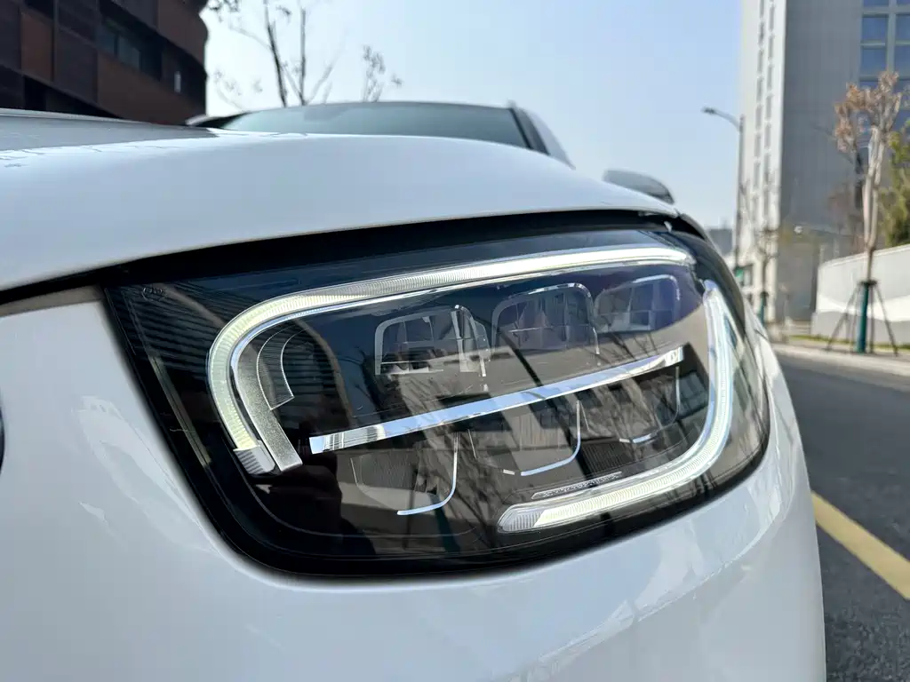 Mercedes-Benz Mercedes-Benz GLC 2021 GLC 260 L 4MATIC Sport Edition 2021 - thumbnail 3