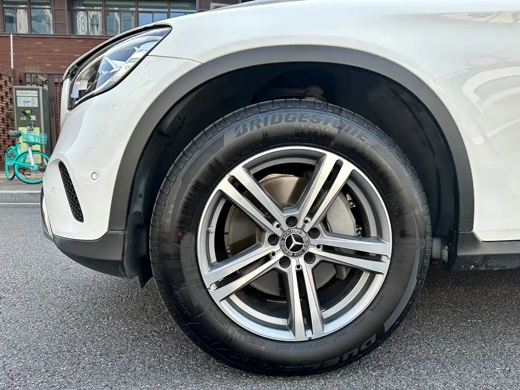 Mercedes-Benz Mercedes-Benz GLC 2021 GLC 260 L 4MATIC Sport Edition 2021 - thumbnail 4