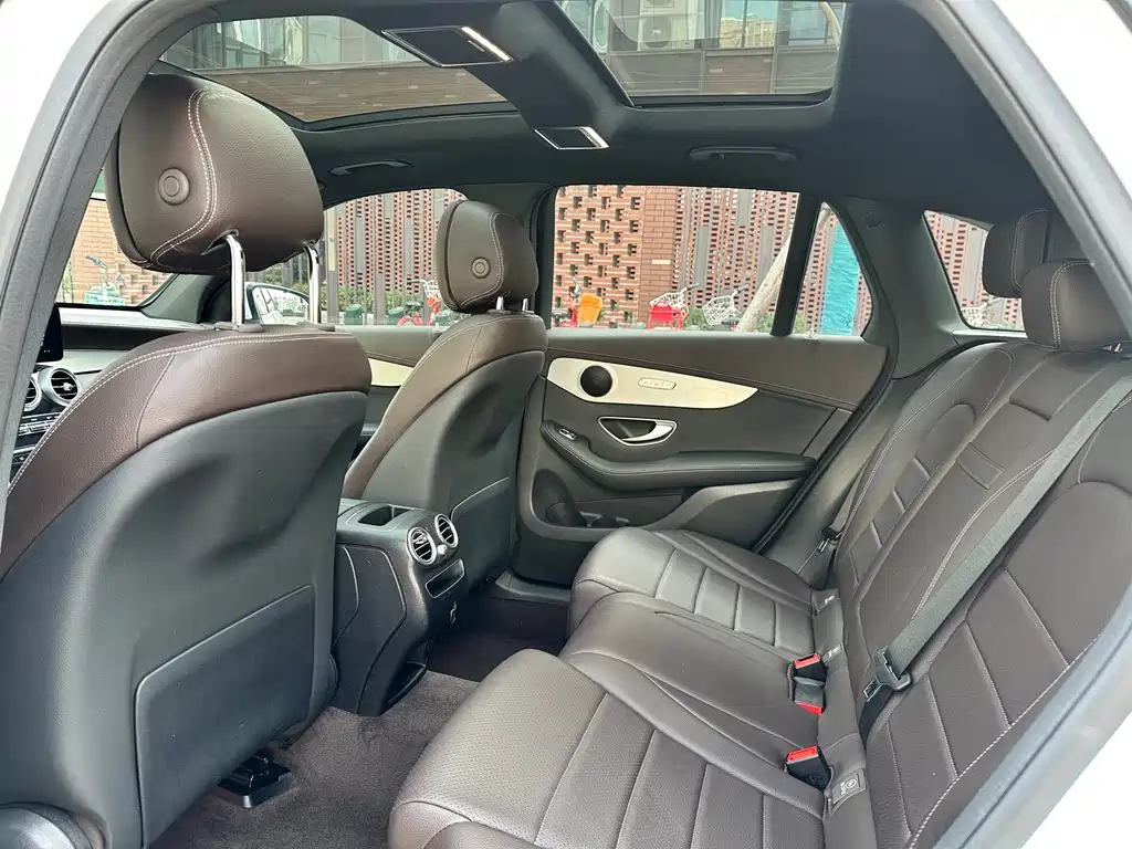 Mercedes-Benz Mercedes-Benz GLC 2021 GLC 260 L 4MATIC Sport Edition 2021 - thumbnail 11