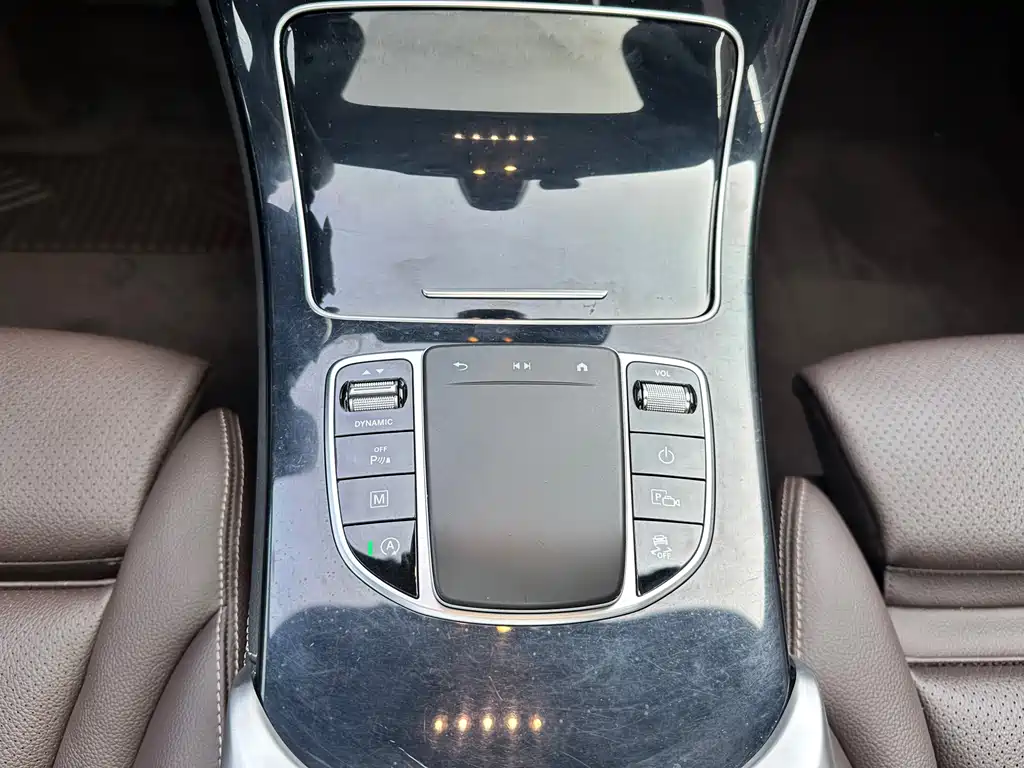 Mercedes-Benz Mercedes-Benz GLC 2021 GLC 260 L 4MATIC Sport Edition 2021 - thumbnail 15