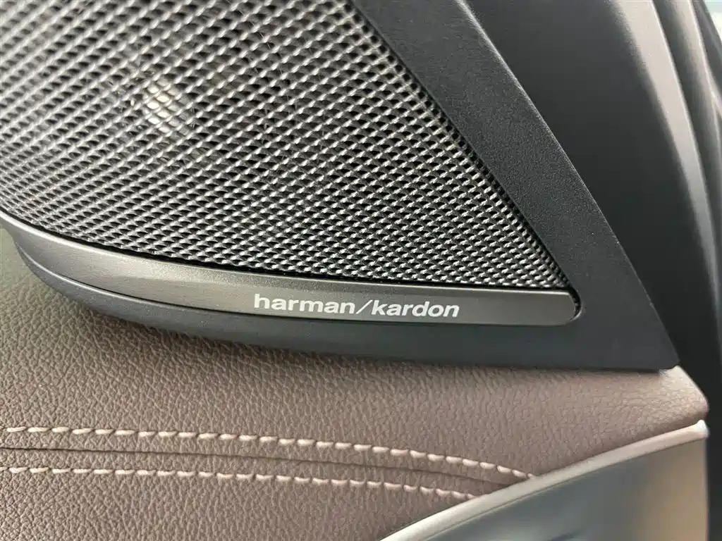 BMW BMW 5 Series 2023 530Li Leading Model Luxury Package 2023 - thumbnail 11
