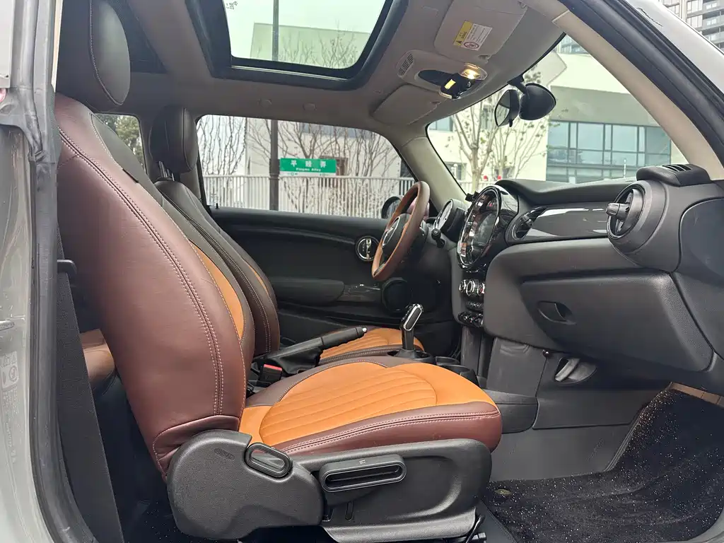 MINI MINI 2022 Model Year Facelift 1.5T ONE 2022 - thumbnail 8