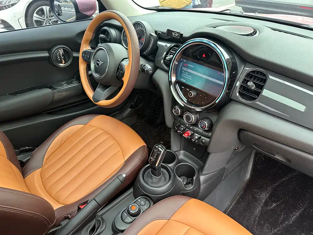 MINI MINI 2022 Model Year Facelift 1.5T ONE 2022 - thumbnail 9