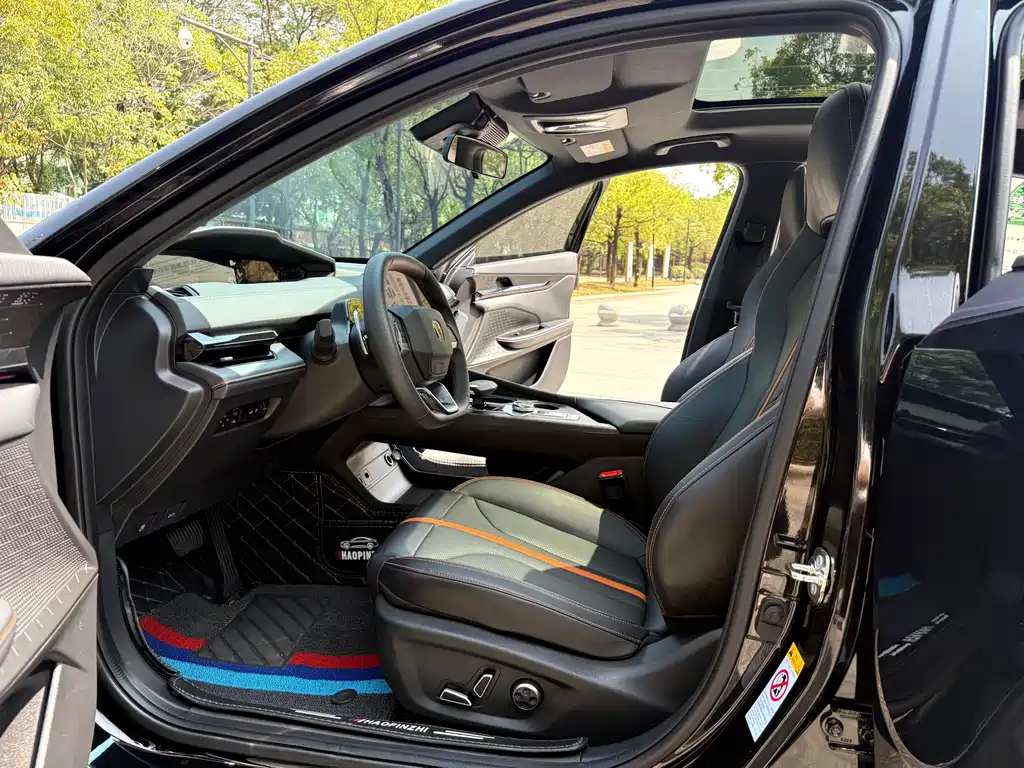 Changan Changan UNI-V 2024 1.5T Premium Edition 2024 - thumbnail 9