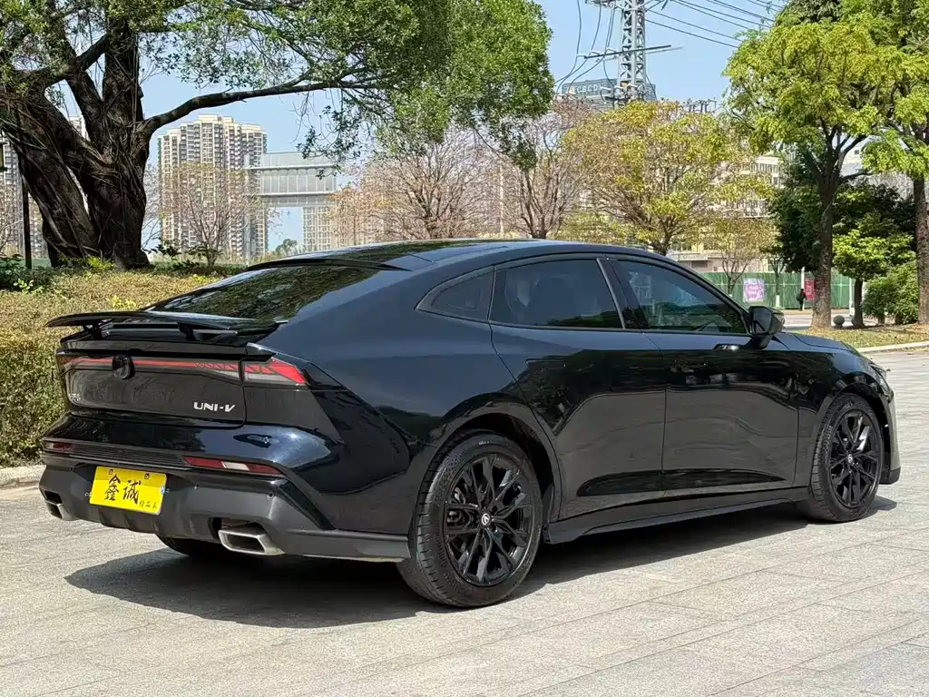 Changan Changan UNI-V 2024 1.5T Premium Edition 2024 - thumbnail 15