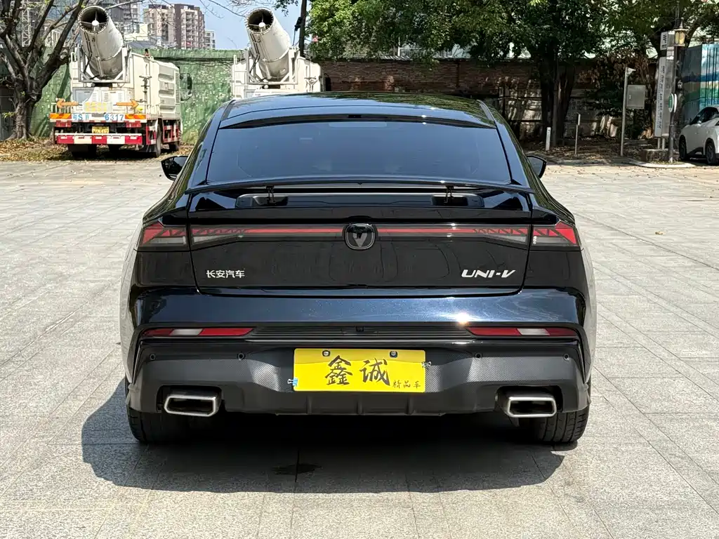 Changan Changan UNI-V 2024 1.5T Premium Edition 2024 - thumbnail 16