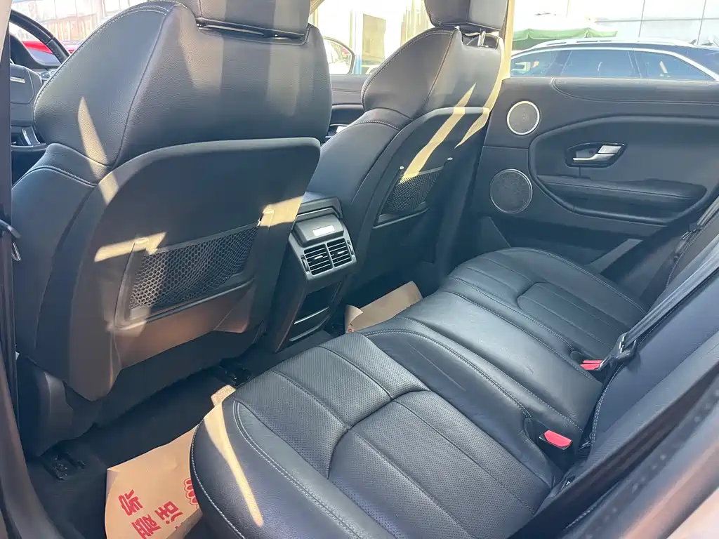 Land Rover Range Rover Evoque 2018 240PS SE DYNAMIC Intelligent Sharp Edition 2018 - thumbnail 5