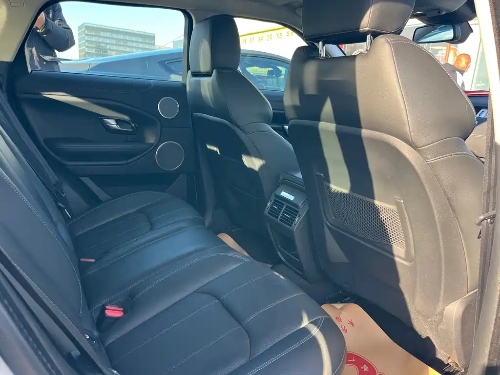 Land Rover Range Rover Evoque 2018 240PS SE DYNAMIC Intelligent Sharp Edition 2018 - thumbnail 7