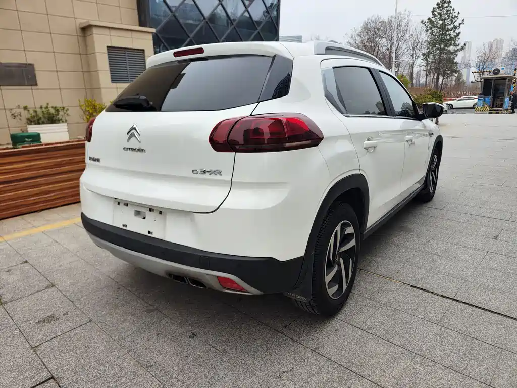 Citroen Citroen C3-XR 2015 1.6THP Automatic Pioneer Edition 2015 - thumbnail 4