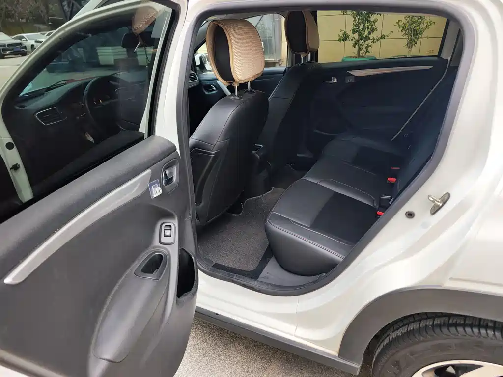 Citroen Citroen C3-XR 2015 1.6THP Automatic Pioneer Edition 2015 - thumbnail 9