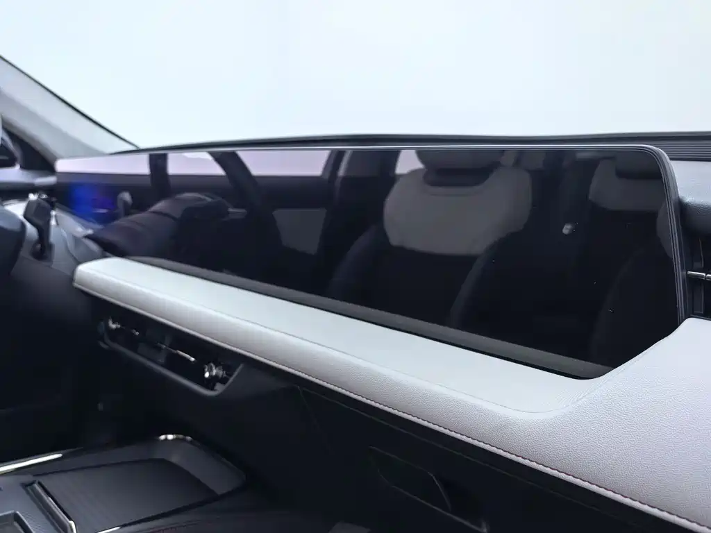 Ford Mondeo 2022 EcoBoost 245 Luxury Edition 2022 - thumbnail 4