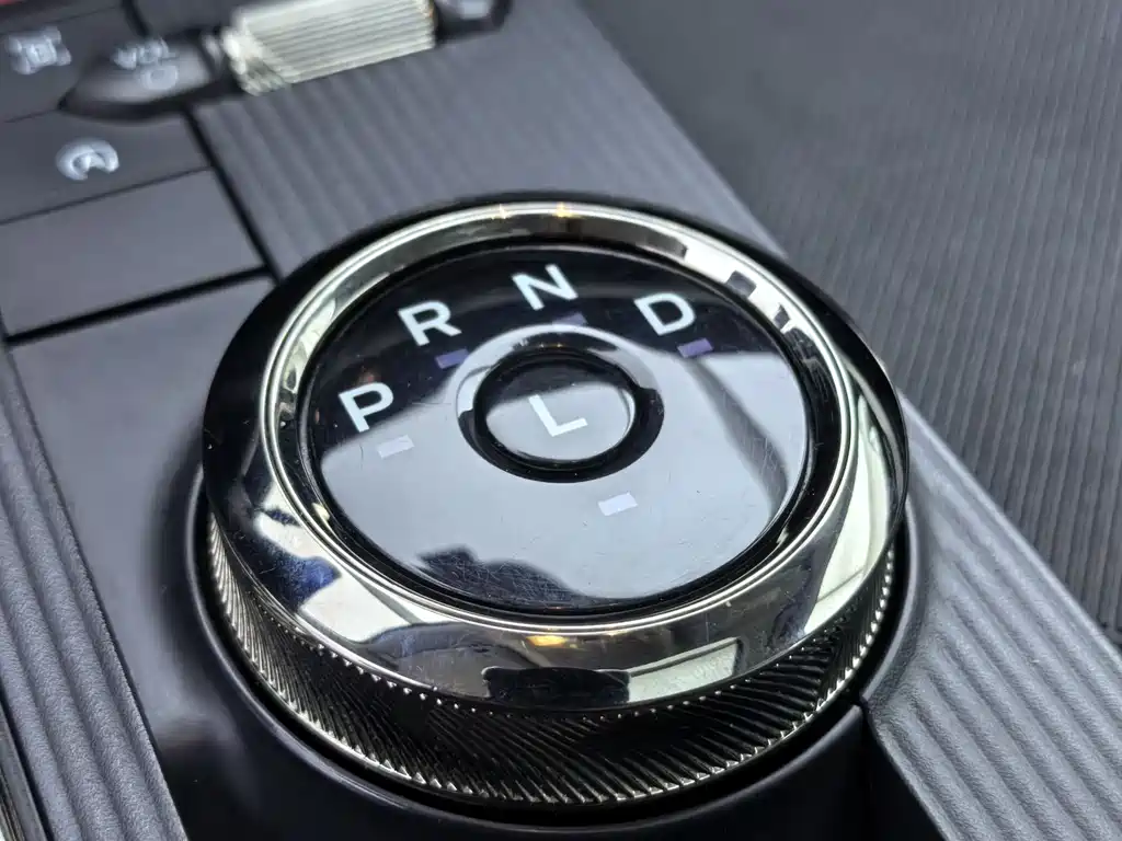 Ford Mondeo 2022 EcoBoost 245 Luxury Edition 2022 - thumbnail 19