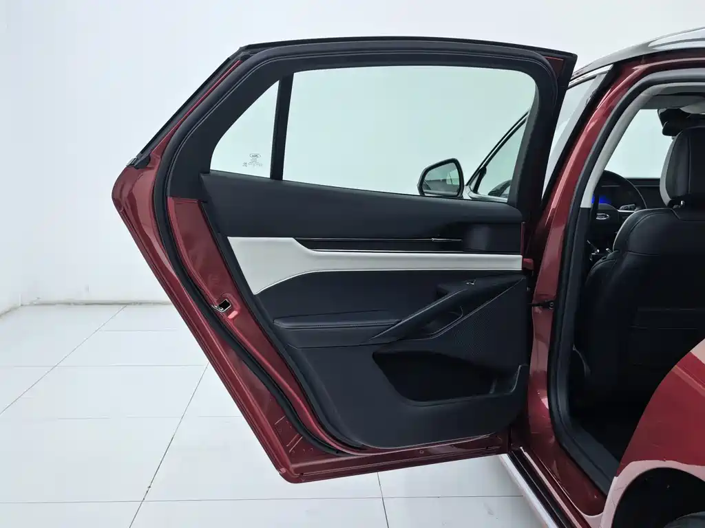 Ford Mondeo 2022 EcoBoost 245 Luxury Edition 2022 - thumbnail 21