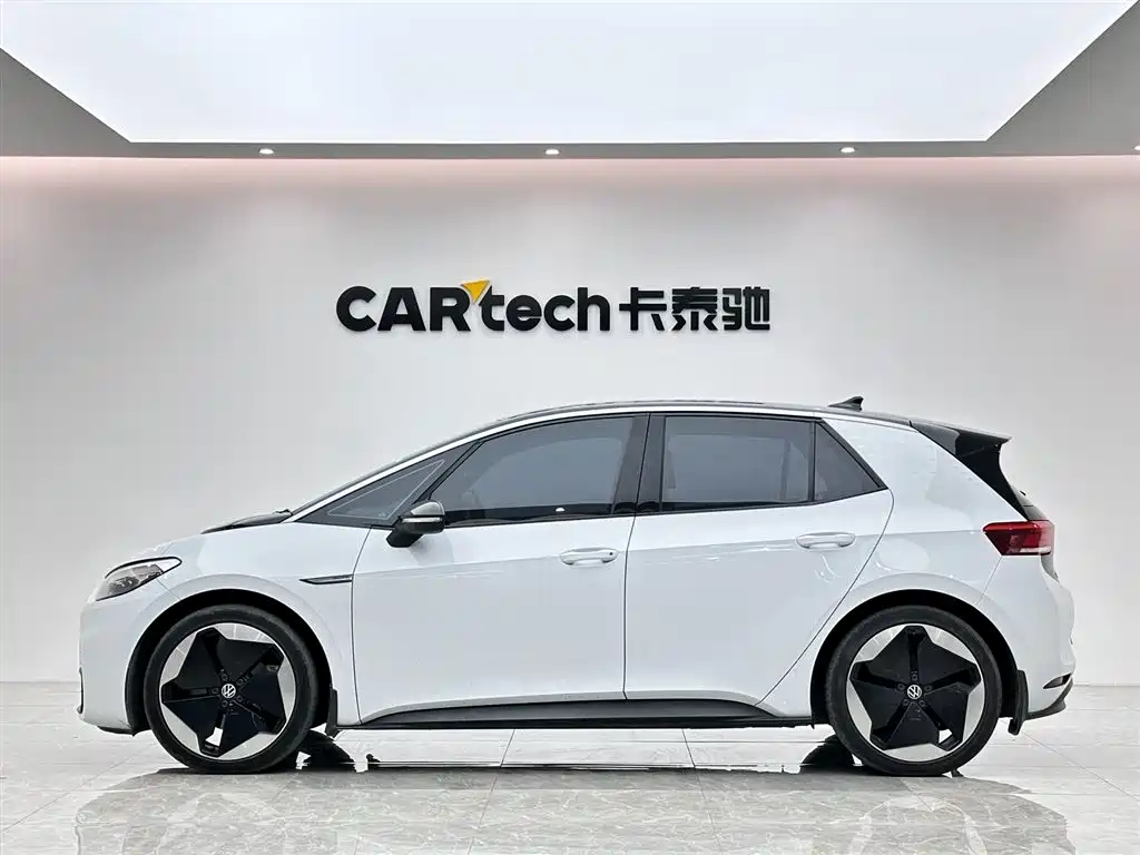 Volkswagen Volkswagen ID.3 2023 Pure & Smart Edition 2023 - thumbnail 2