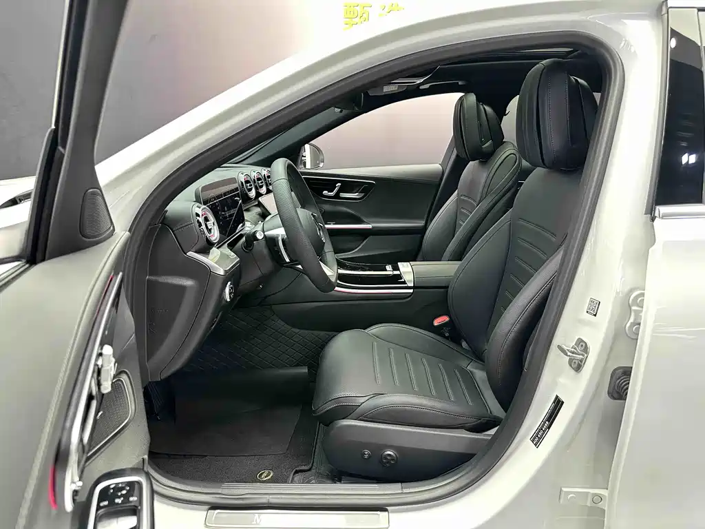 Mercedes-Benz Mercedes-Benz C-Class 2024 C 260 L Sport Edition 2024 - thumbnail 3
