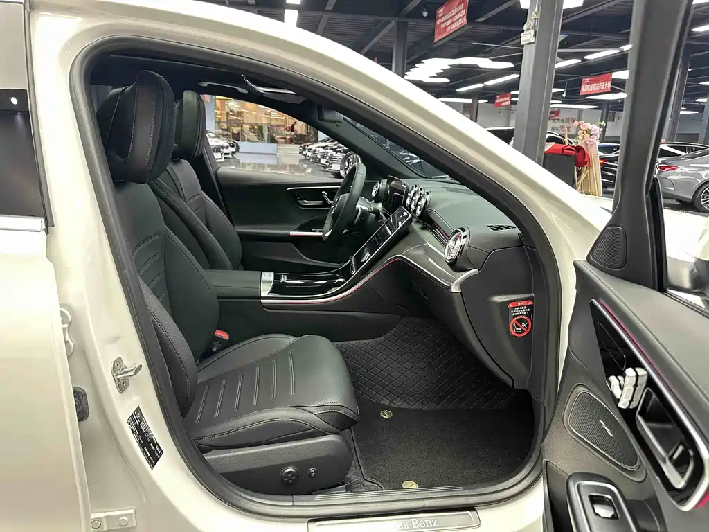 Mercedes-Benz Mercedes-Benz C-Class 2024 C 260 L Sport Edition 2024 - thumbnail 4