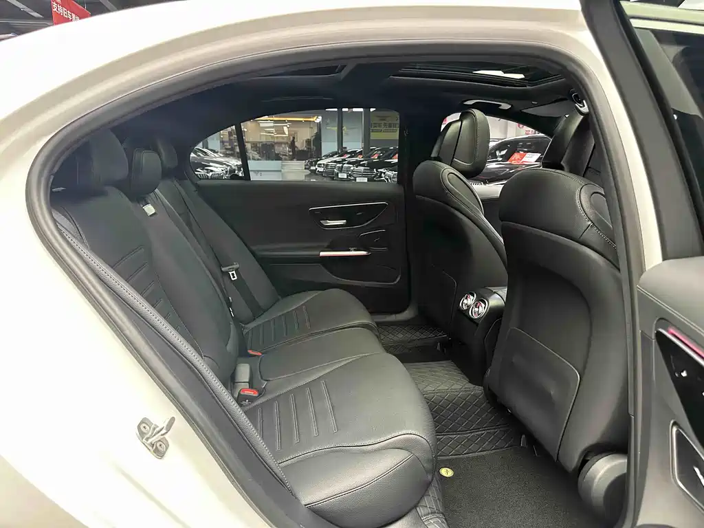 Mercedes-Benz Mercedes-Benz C-Class 2024 C 260 L Sport Edition 2024 - thumbnail 13