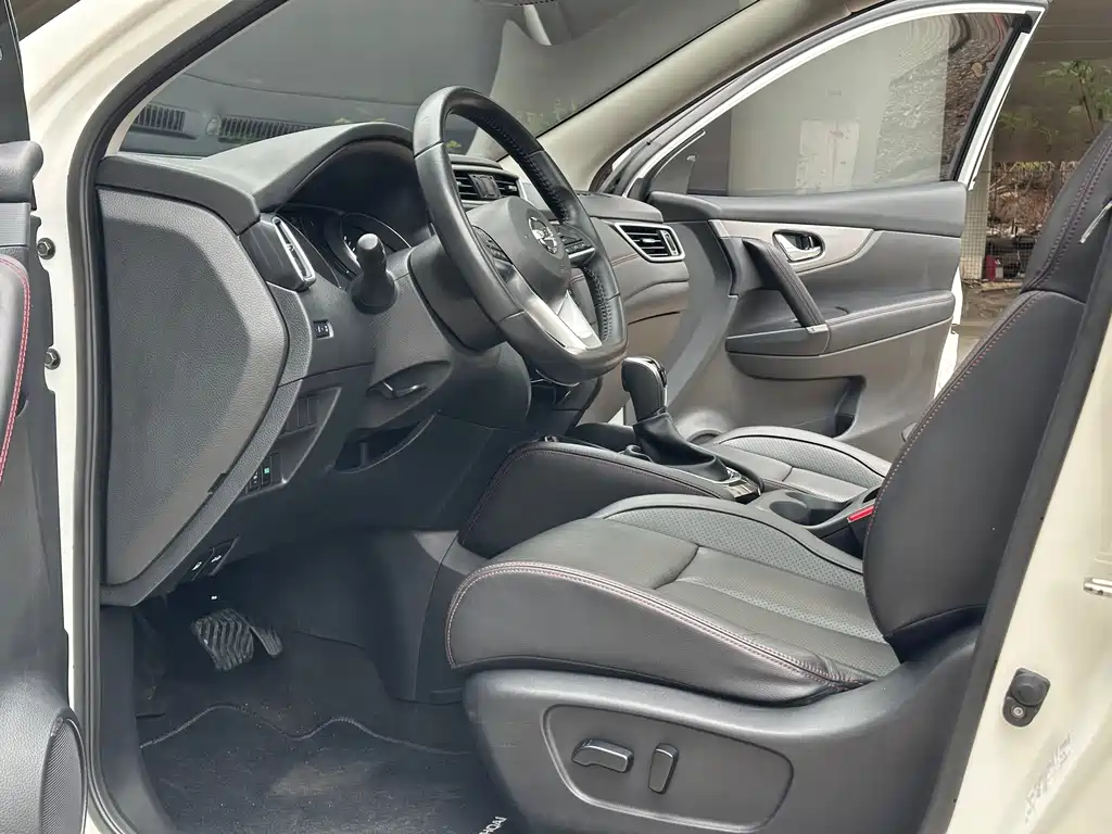 Nissan Nissan Qashqai 2022 2.0L CVT XV Premium 2022 - thumbnail 5