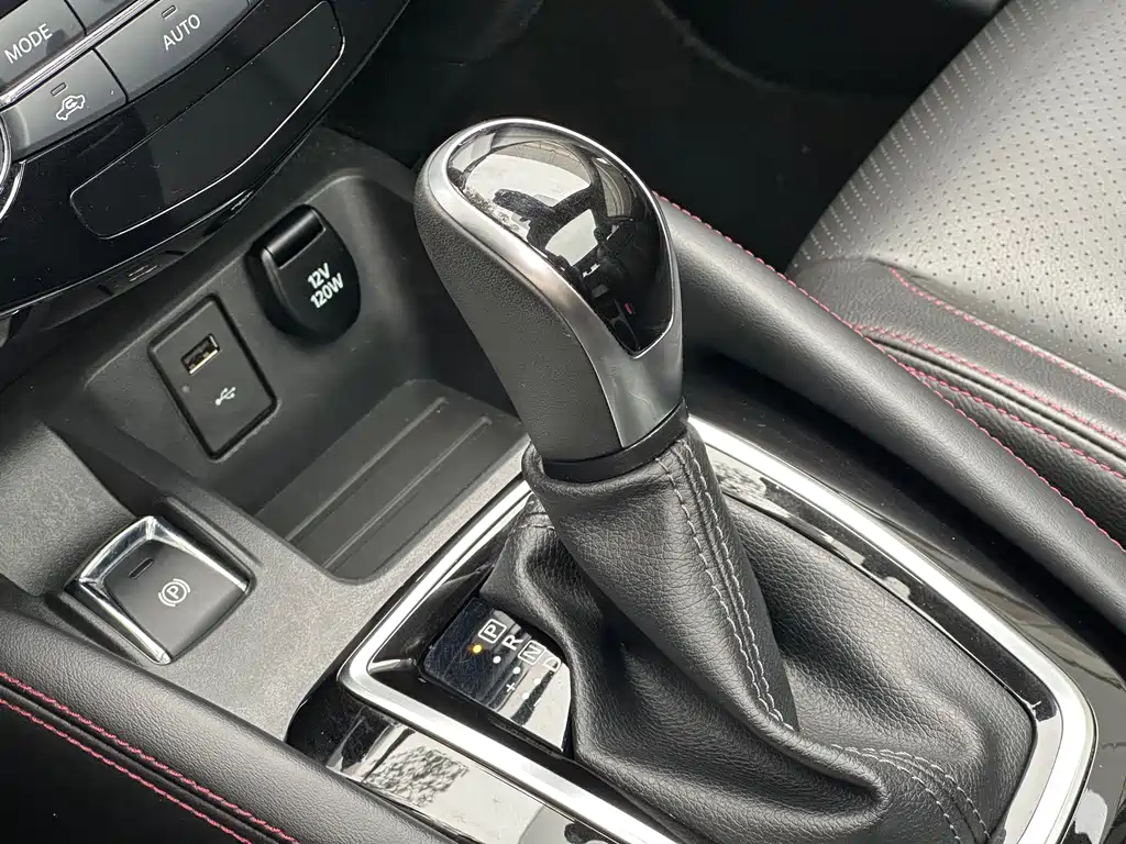 Nissan Nissan Qashqai 2022 2.0L CVT XV Premium 2022 - thumbnail 12