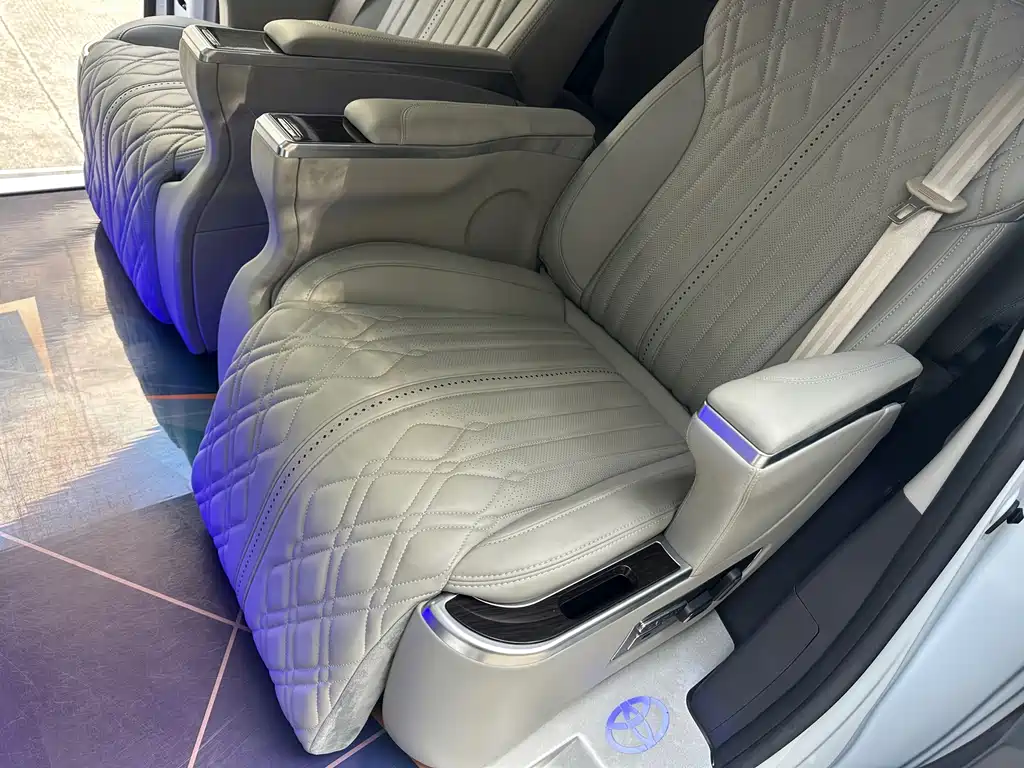 Toyota Toyota Sienna 2021 2.5L Hybrid LE 2022 - thumbnail 9