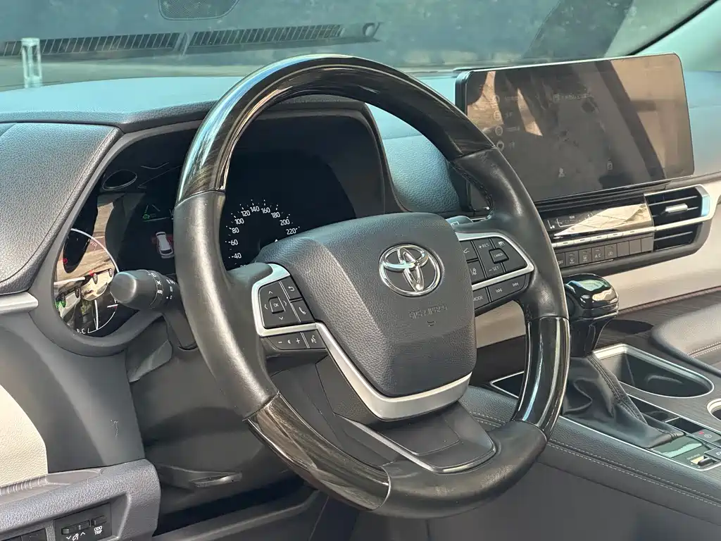 Toyota Toyota Sienna 2021 2.5L Hybrid LE 2022 - thumbnail 11