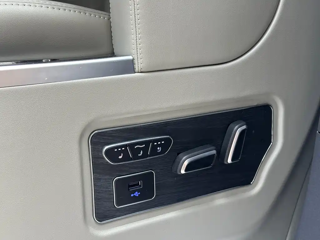 Toyota Toyota Sienna 2021 2.5L Hybrid LE 2022 - thumbnail 12