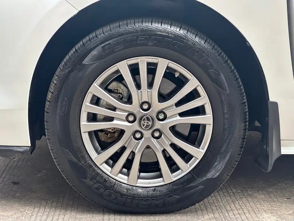 Toyota Toyota Sienna 2021 2.5L Hybrid LE 2022 - thumbnail 16
