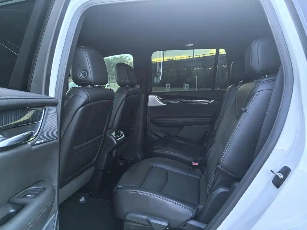 Cadillac Cadillac XT6 2022 2.0T 6-seater AWD Luxury Edition 2021 - thumbnail 7