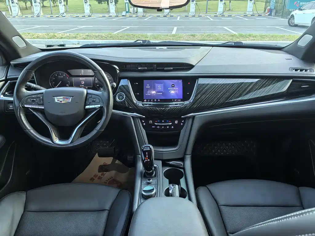 Cadillac Cadillac XT6 2022 2.0T 6-seater AWD Luxury Edition 2021 - thumbnail 9