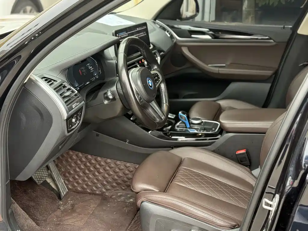 BMW BMW iX3 2022 Leading Model 2021 - thumbnail 8